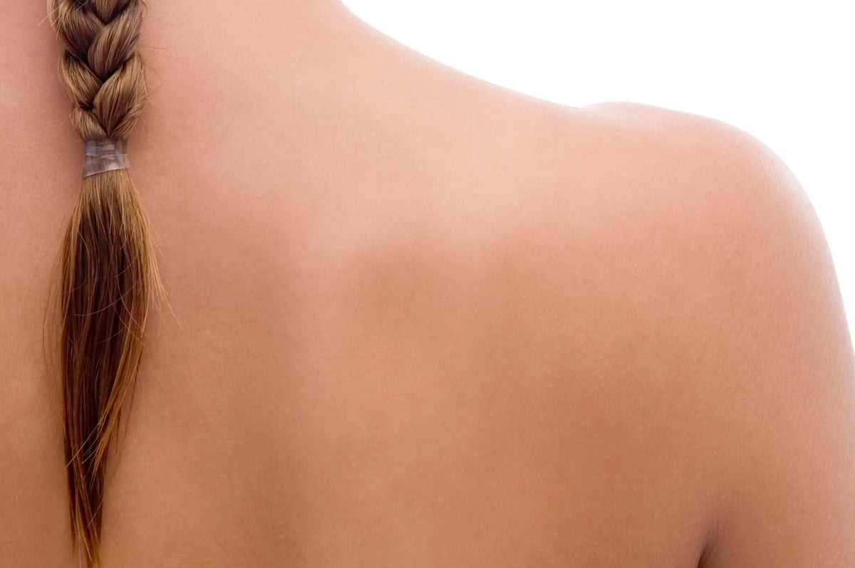 Hiusten oheneminen - Miksi hiukset ohenevat latvoista?