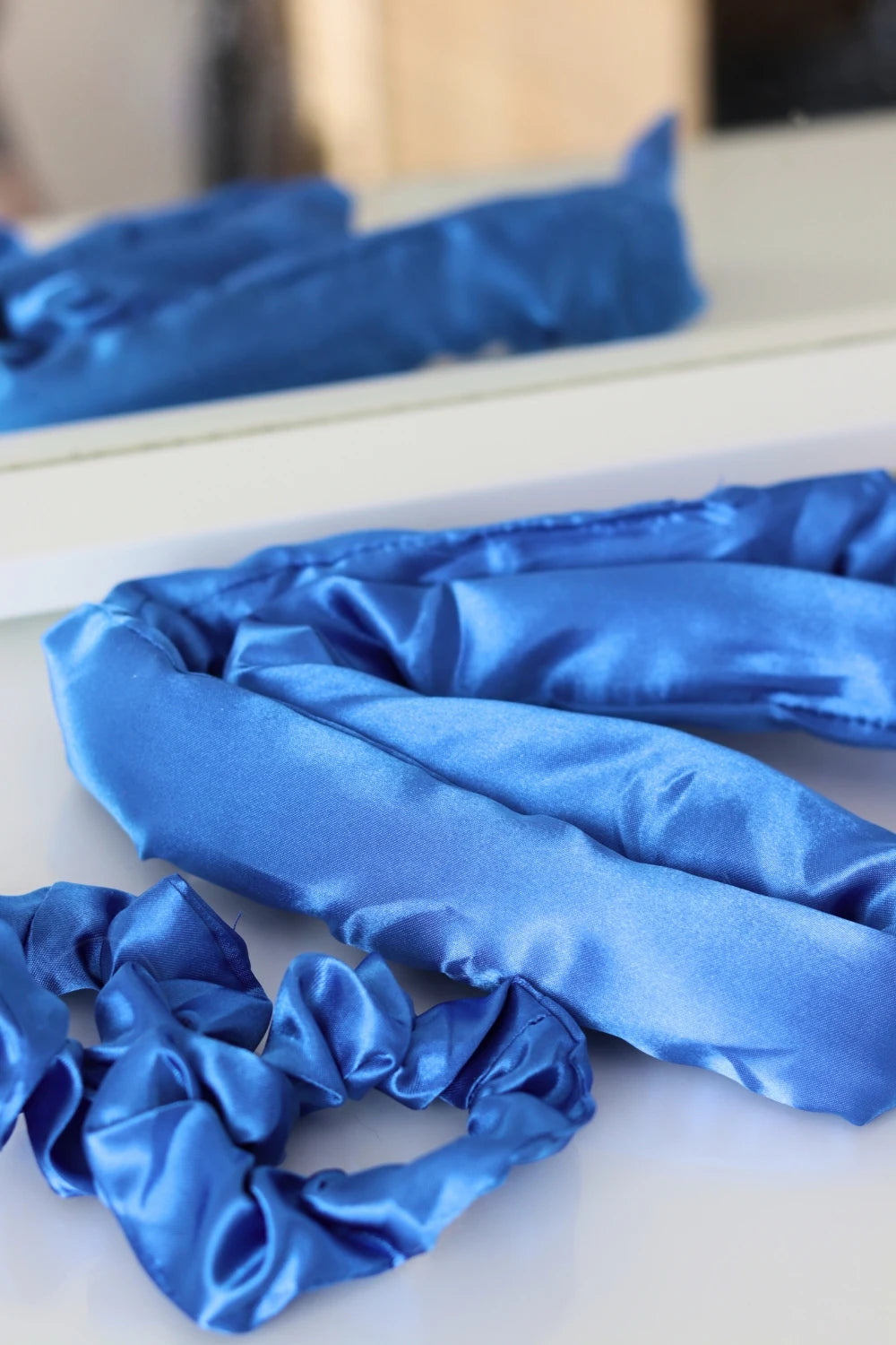 Sininen heatless curler - hellävarainen lämmötön kiharrin hiuksille - hellävaraiset ja kestävät kiharat ilman lämpöä