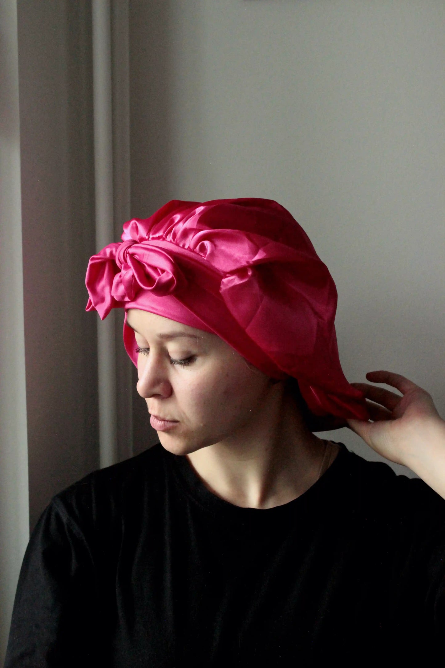 Premium Satin - Satiinimyssy hiuksille - Hair Bonnet kiristysnauhalla